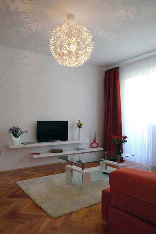 Olympus Apartment Gyulafehérvár Kültér fotó