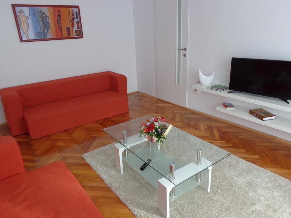 Olympus Apartment Gyulafehérvár Kültér fotó