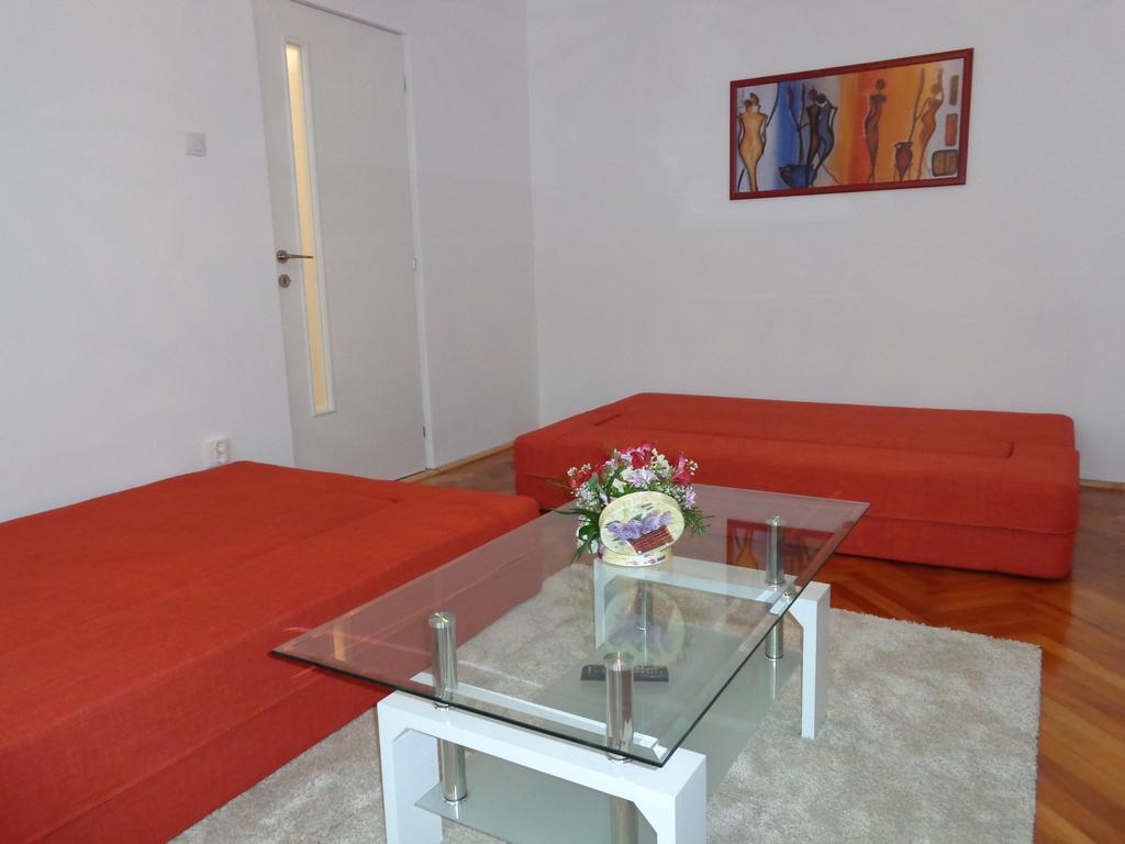 Olympus Apartment Gyulafehérvár Kültér fotó